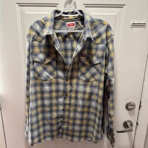 Wrangler Men's Casual Plaid Shirt in Blue and Yellow
